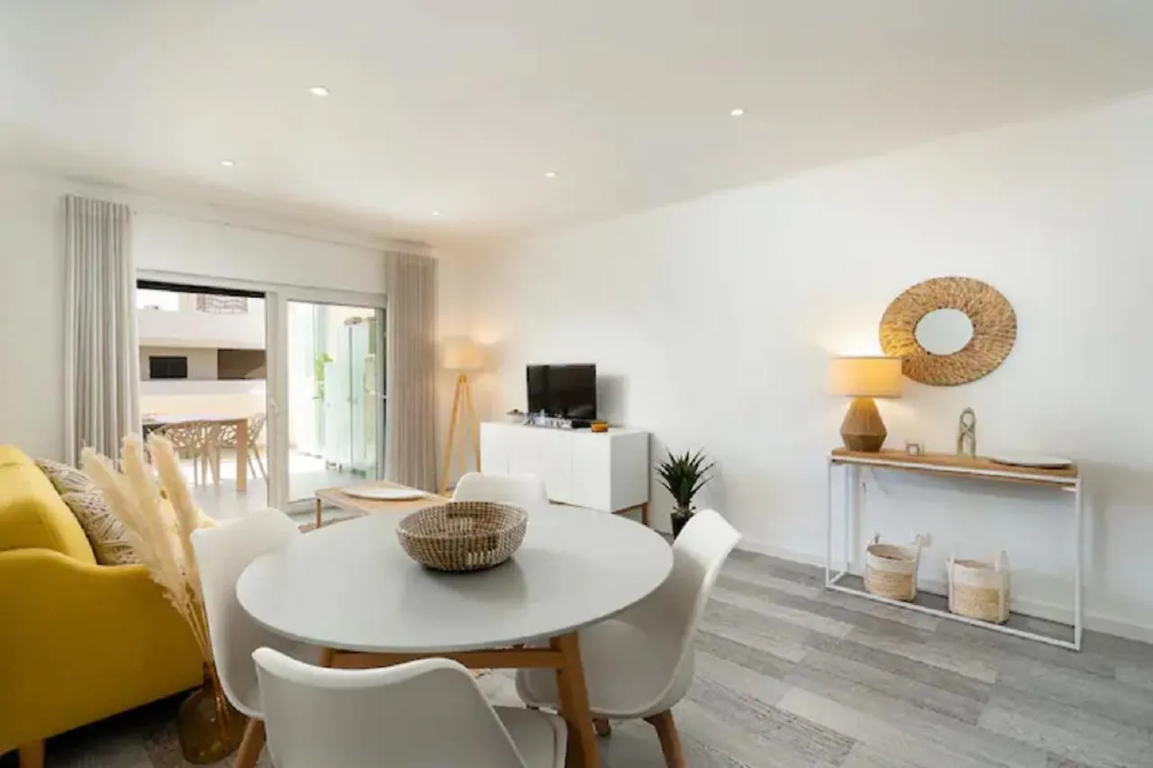 Superb Flat 200 From Beach, 10 Min To Downtown Lagos Portugália